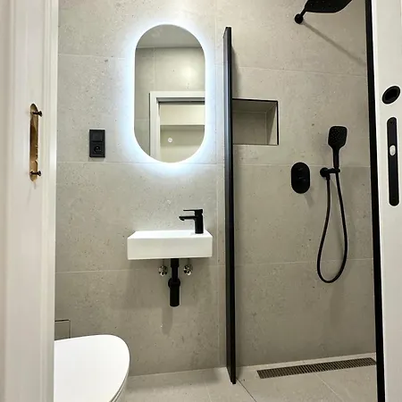 Rentero Apartment, 4 Minutes National Theather, Lägenhet *