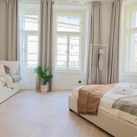 公寓 Rentero Apartment, 4 Minutes National Theather,