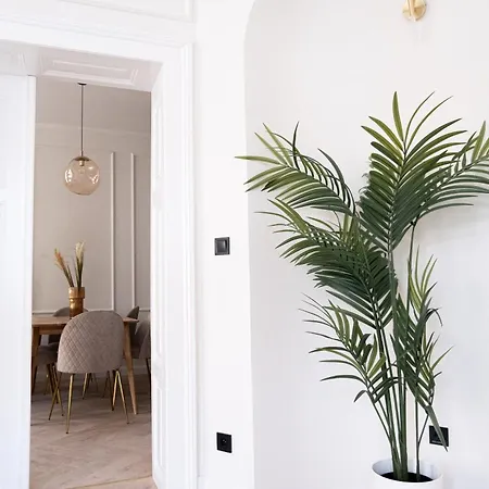4 Minutes National Theather Apartment, Prague